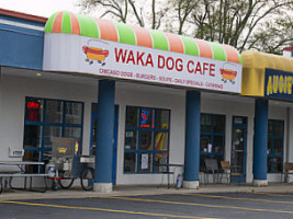 Waka Dog Cafe outside