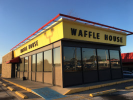 Waffle House outside