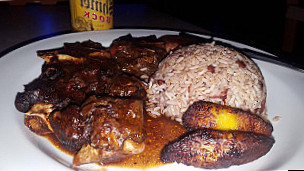 Aldeez Caribbean, food