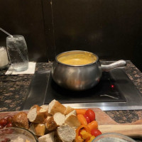 The Melting Pot food