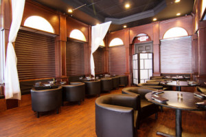 Hana Sushi Lounge inside