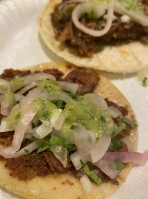 Tacos Los Cunados food