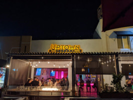 Uptown Tavern food