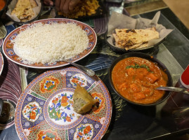 Tandoori Hut food