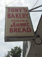 Tony's Bakery food