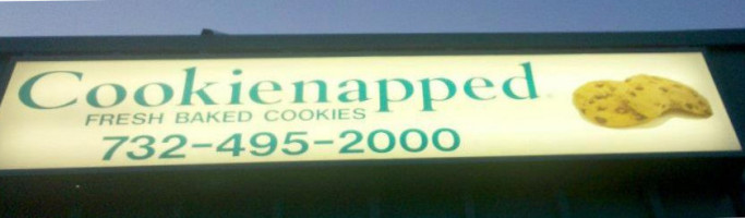 Cookienapped outside