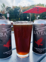 Bateau Brewing outside