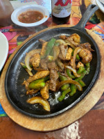 Los Torres Mexican Grill food