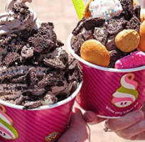 Menchie's Frozen Yogurt food