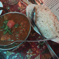 Maharaja Indian Cuisine food