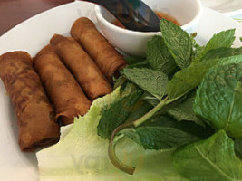 Thuyen Vien food
