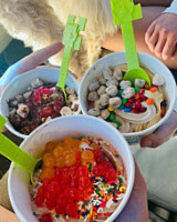 Menchie's Frozen Yogurt food