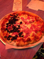 Giuseppi's Pizza Plus food