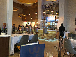 Olivia Restaurant Bar inside