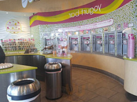 Menchie's Frozen Yogurt food