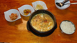 Kiku Hana food