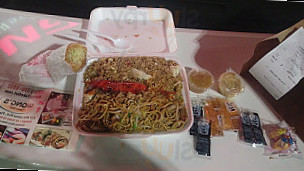 Wong's Takeout food