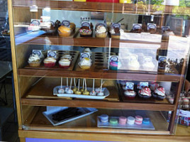 The Cupcake Shoppe food
