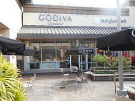 Godiva Chocolatier outside