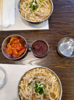 Hyesung Noodle House food