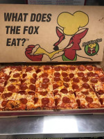 Fox's Pizza Den food