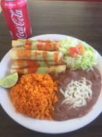 Rosa's Taqueria food