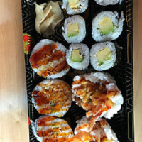 Brady's Sushi And Hibachi food