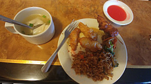 Chen's China Inn food
