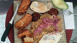 El Rincon De Mi Quisqueya food
