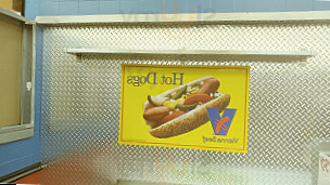 Steve's Deli Dog House Of Coral Ridge Mall food