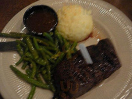 Stonehenge Grille food