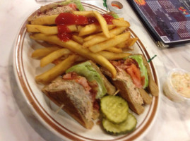 Miracle Mile Diner food