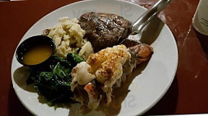 Crossroads Seafood And Steakhouse food