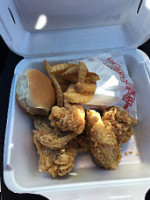 Miss Ann's Fried Chicken food