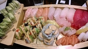 Sushi California Japanese food