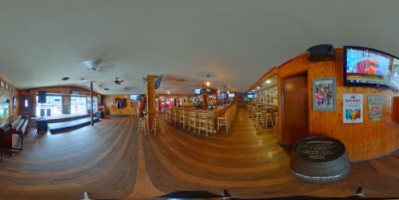 Ledo's Tavern inside
