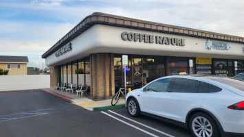 Coffee Nature Huntington Beach outside