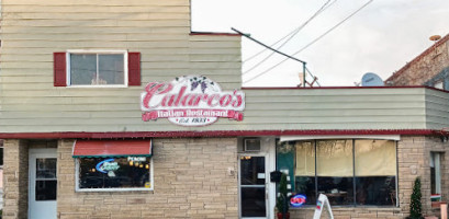 Calarco's Lounge food
