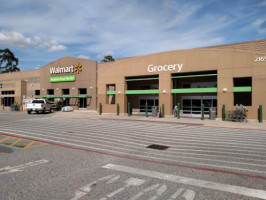 Walmart Neighborhood Market outside