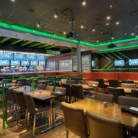 Dave Buster's Madison food