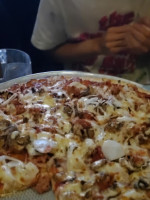 Moretti's Pizzeria Edison Park food