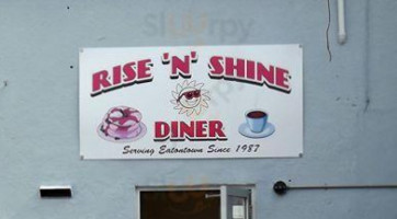 Rise N Shine Luncheonette outside