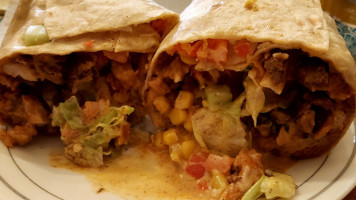 Pepos Burrito food