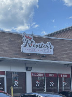 Rooster's Chicken Waffles outside