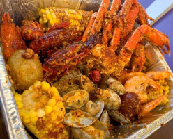 The Juicy Crawfish food