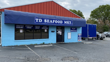 Td Seafood Market Wholesale And Retail outside