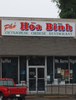 Pho Hoa Binh outside