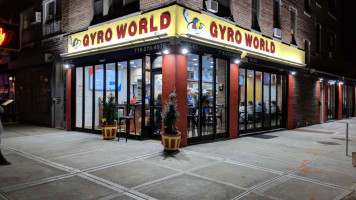 Gyro World food