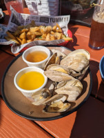 Quahog Republic: Waterfront Eatery food