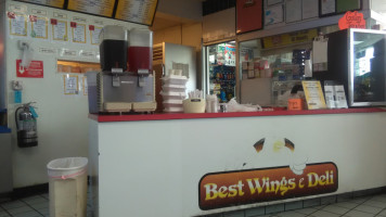 Best Wings And Deli food